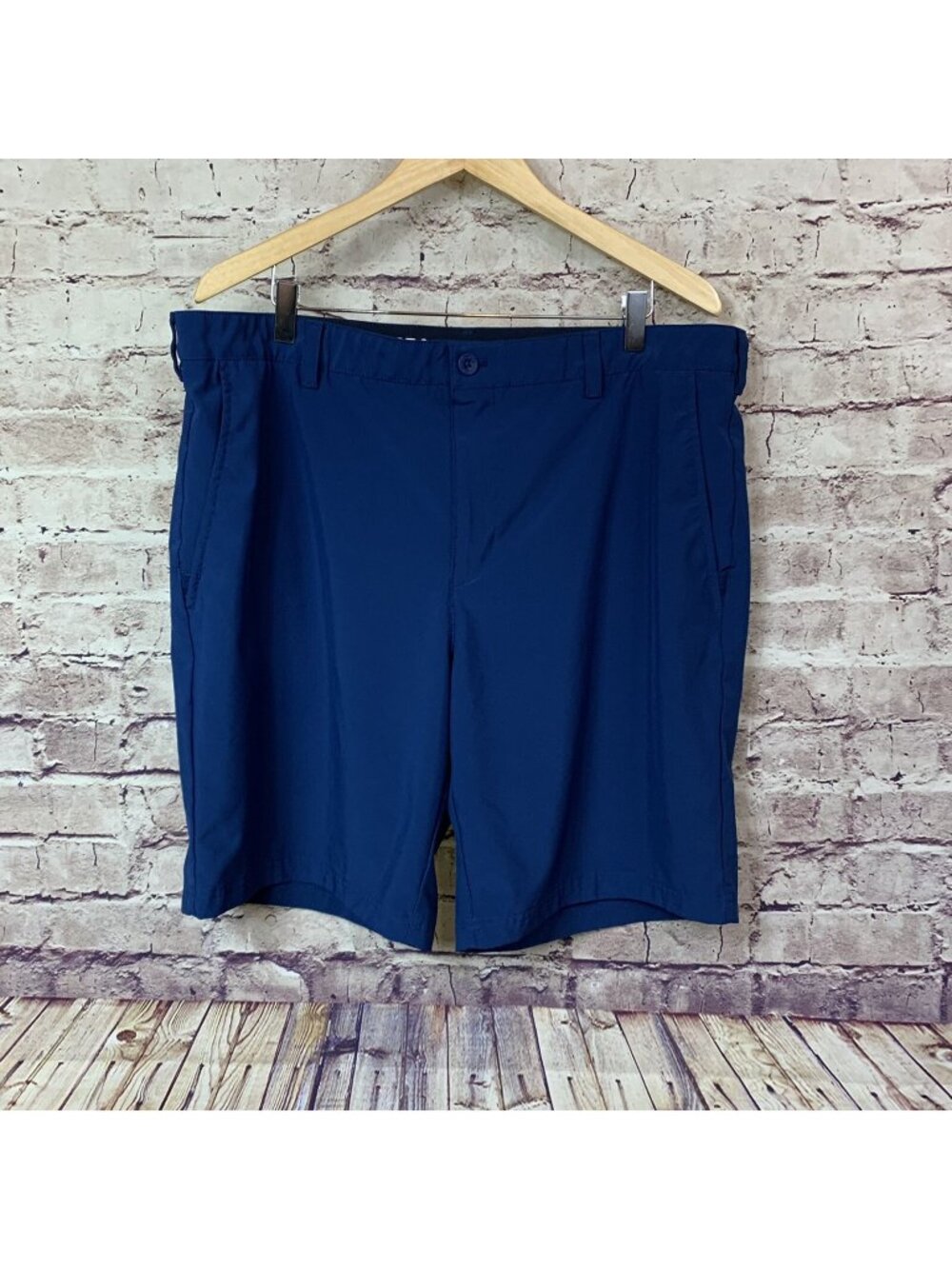 Izod Golf Blue Chino Nylon Mid Rise Flat Front Shorts